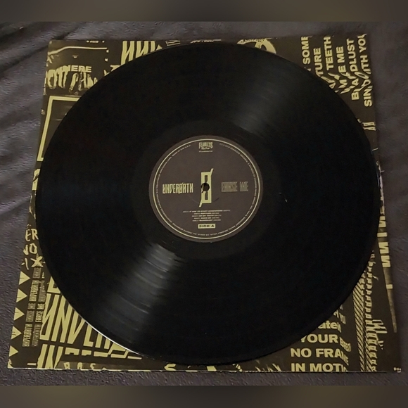 Never Played Underoath Erase Me Vinyl Record Book Triple Fold Out Cover Hardcore - Picture 3 of 9